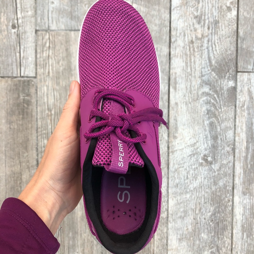 🍇Sperry sneakers 🍇New in a box 🍇Price Firm - Picture 7 of 8